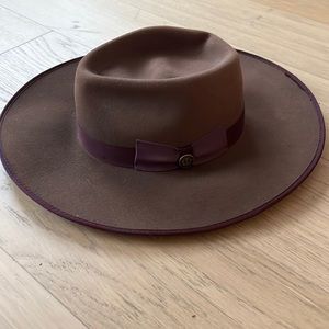 Goorin bros Burghandy hat
